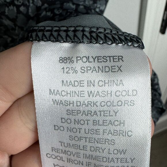 FJ Footjoy Womens Size M Black Gray Animal Print Performance Golf Polo Shirt - Picture 5 of 5